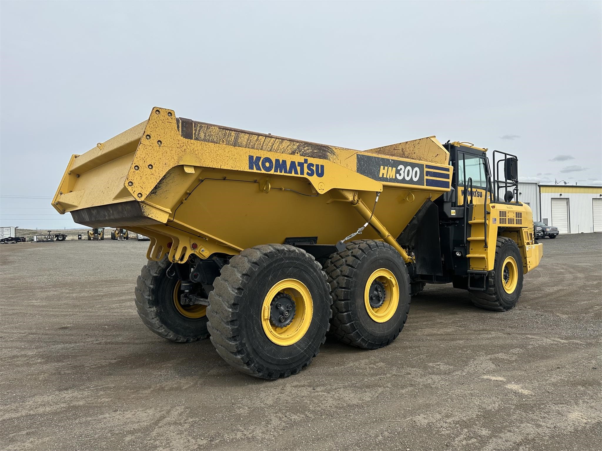 2019 KOMATSU HM300-5 - image 6 of 6