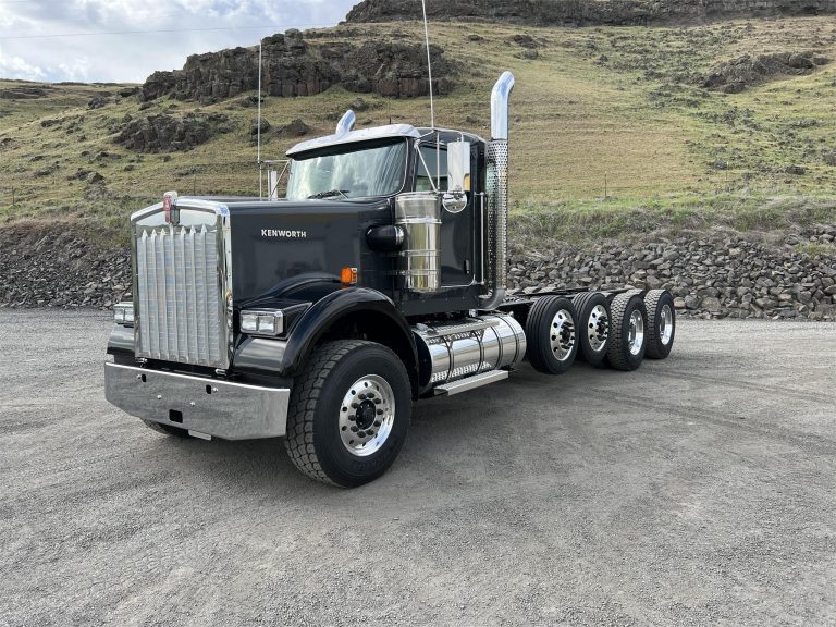 2024 KENWORTH W900 Peters & Keatts Equipment Inc.