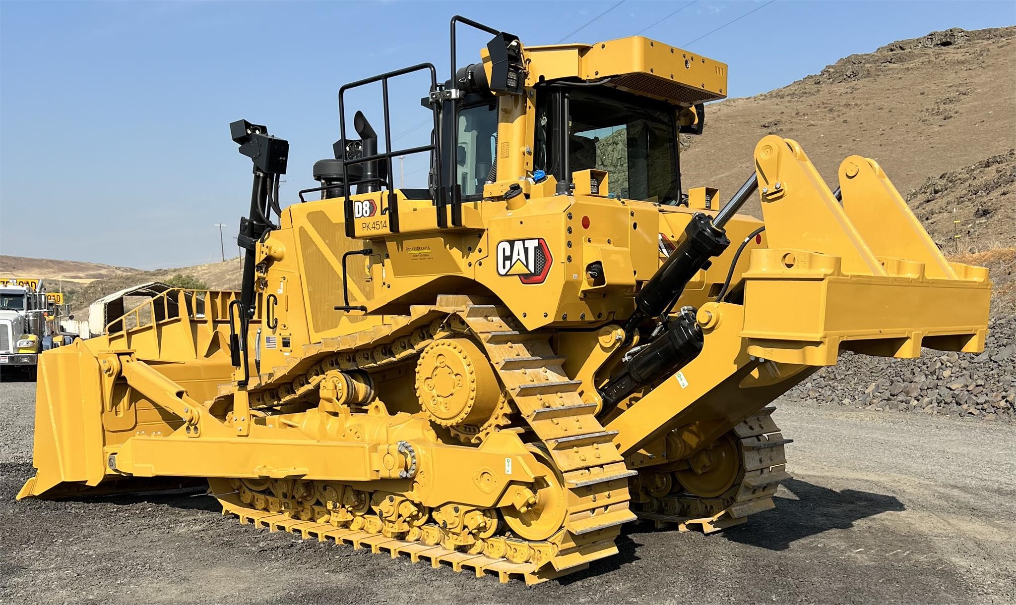 2023 CATERPILLAR D8 - image 4 of 6