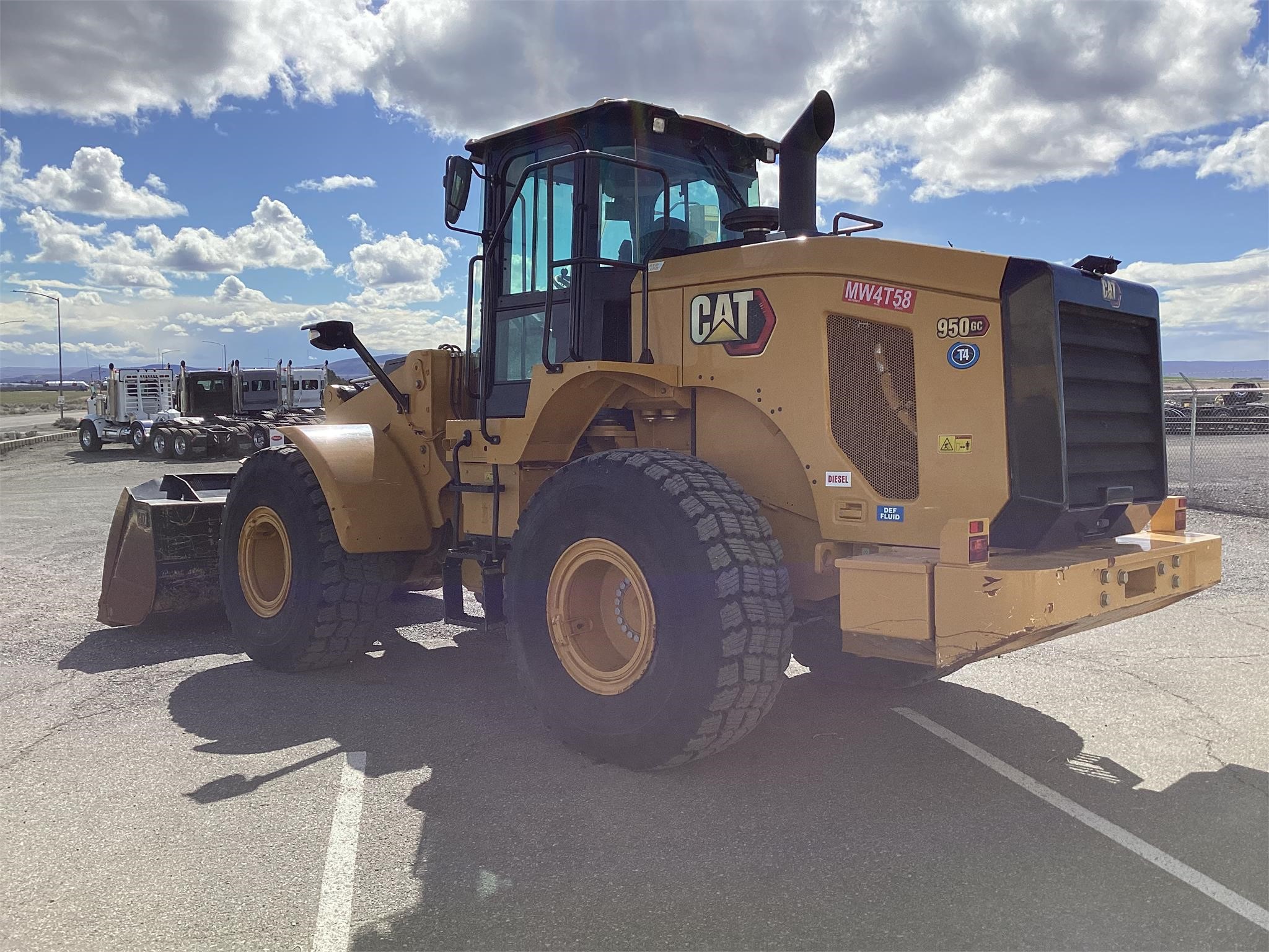 2021 CATERPILLAR 950GC - image 2 of 6