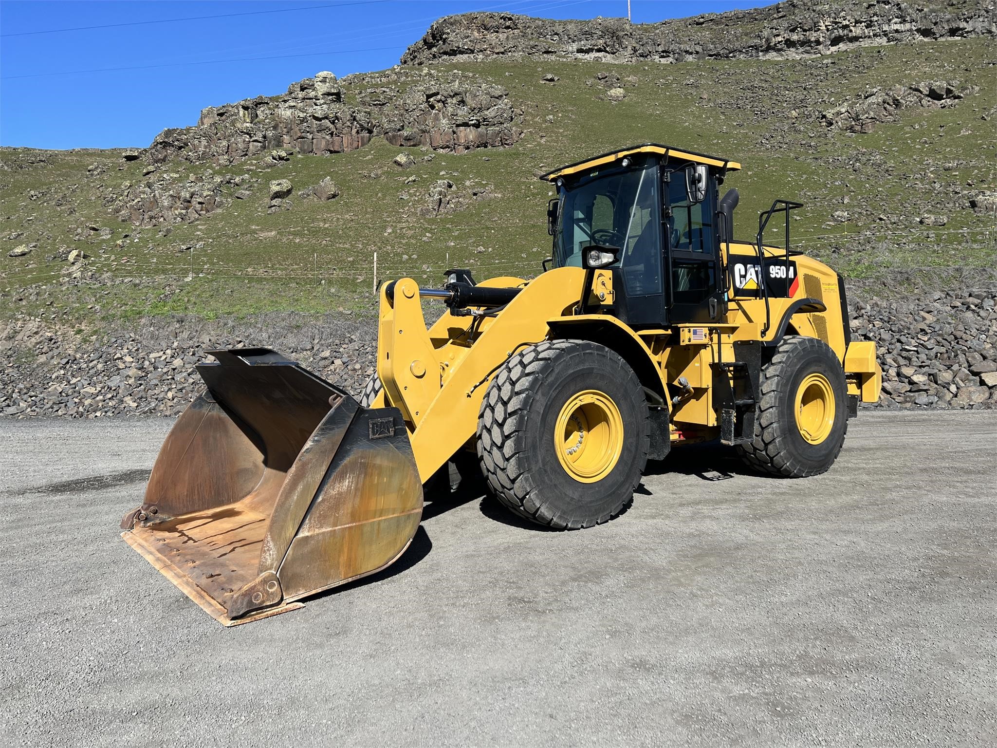 2018 CATERPILLAR 950M - image 1 of 6