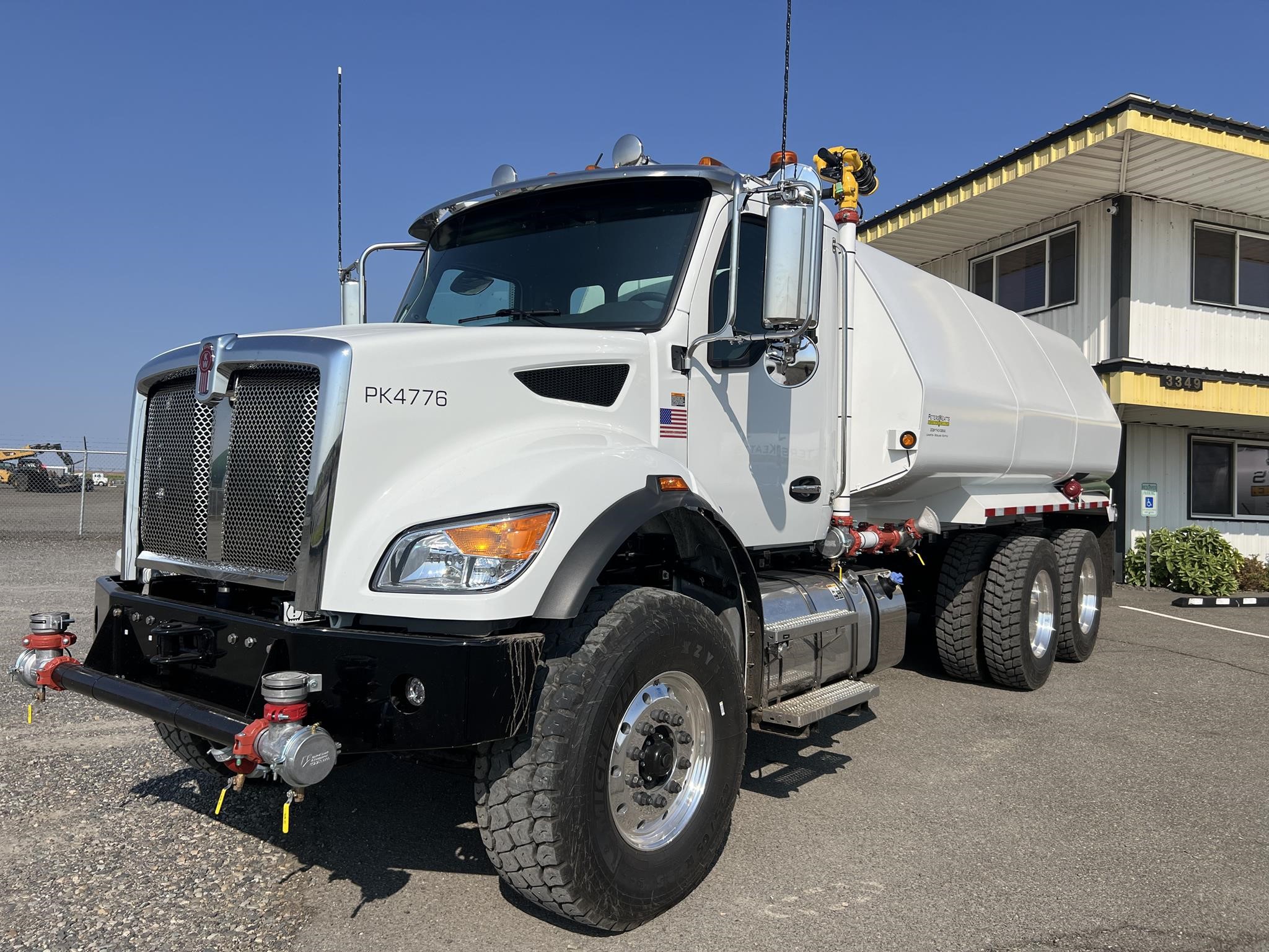 2025 KENWORTH T480 - image 1 of 6