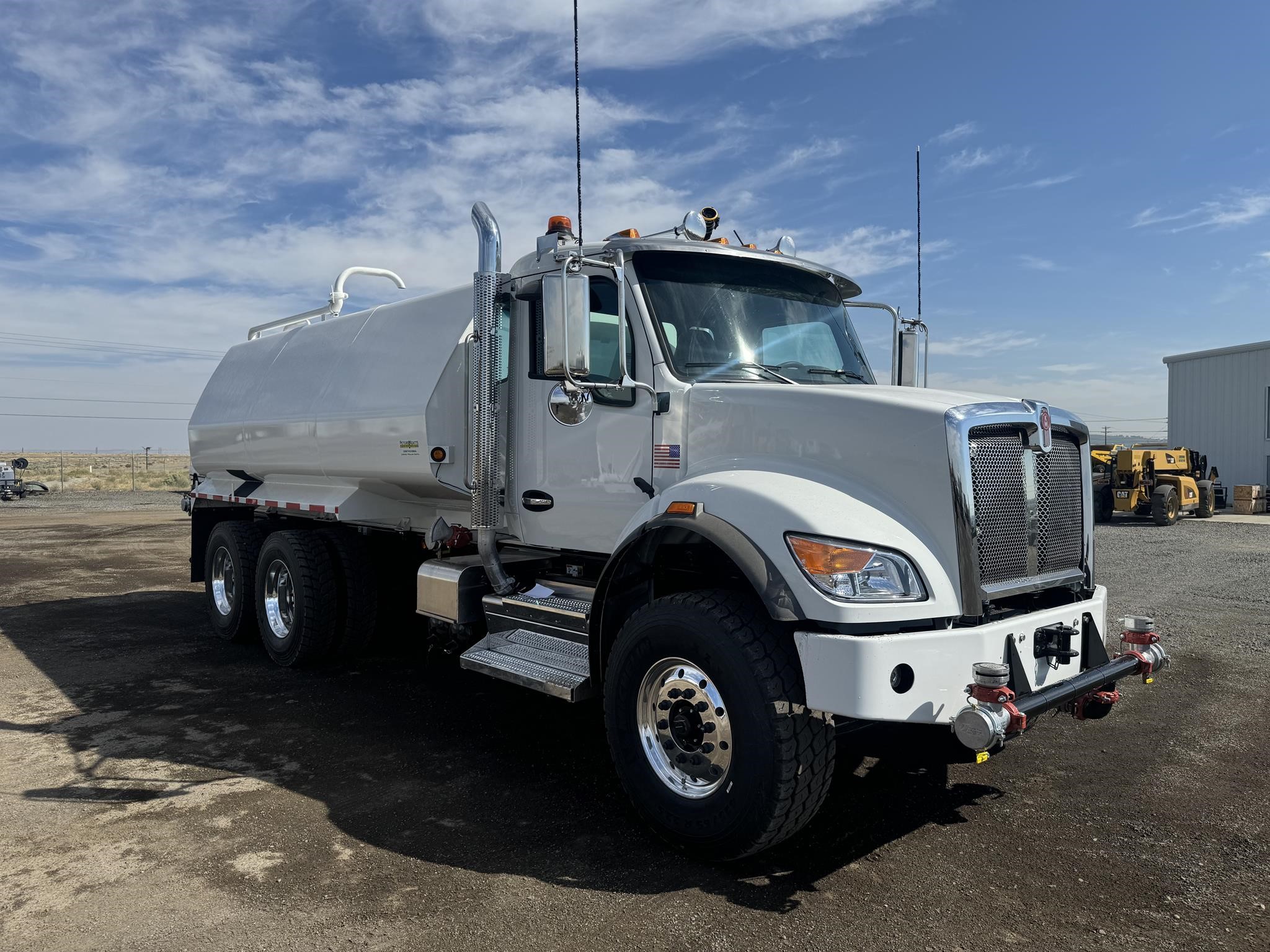 2025 KENWORTH T480 - image 4 of 6