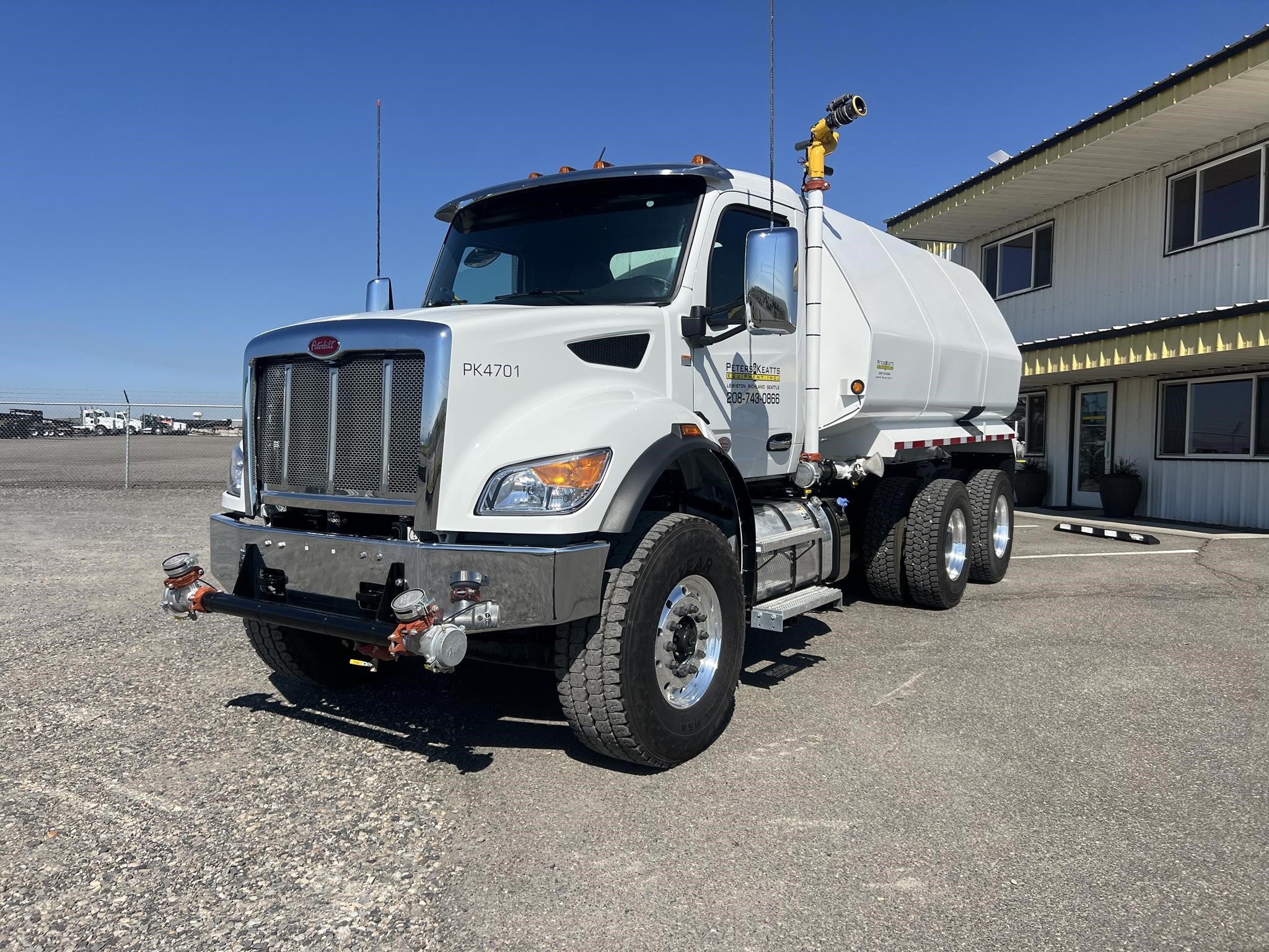 2025 PETERBILT 548 - image 1 of 6